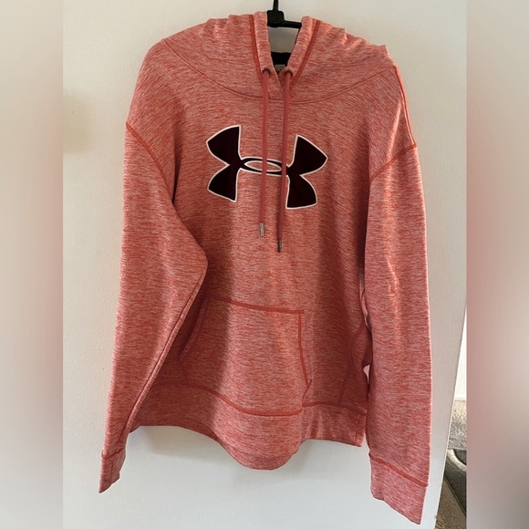 Woman’s Under Armor Rasberry pullover Medium - Picture 1 of 6
